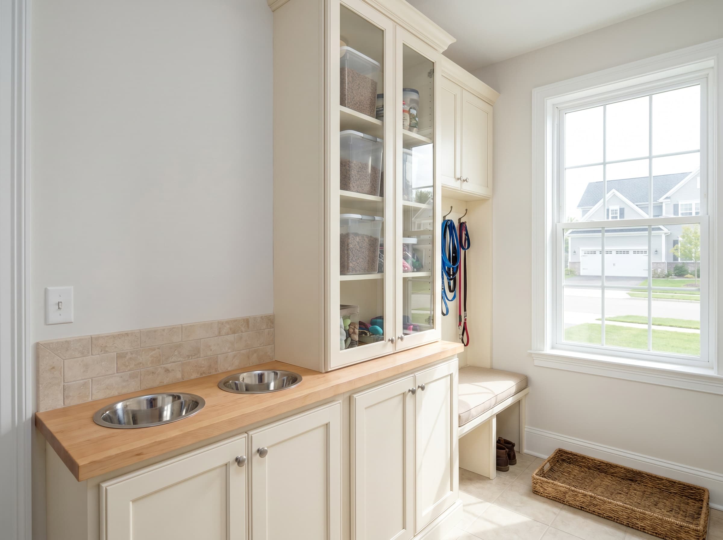 Heritage Mudroom package · Full mudroom · 2 walls